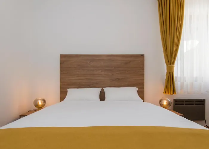 S6 * زلاتيبور