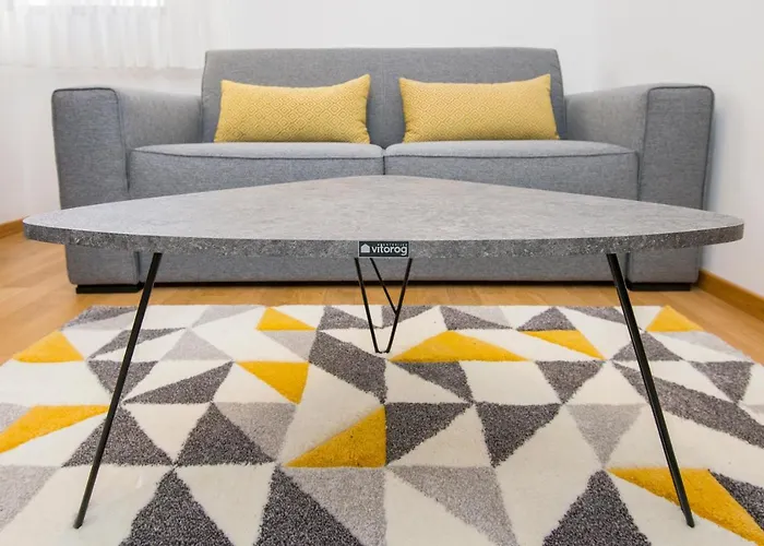 S6 * زلاتيبور